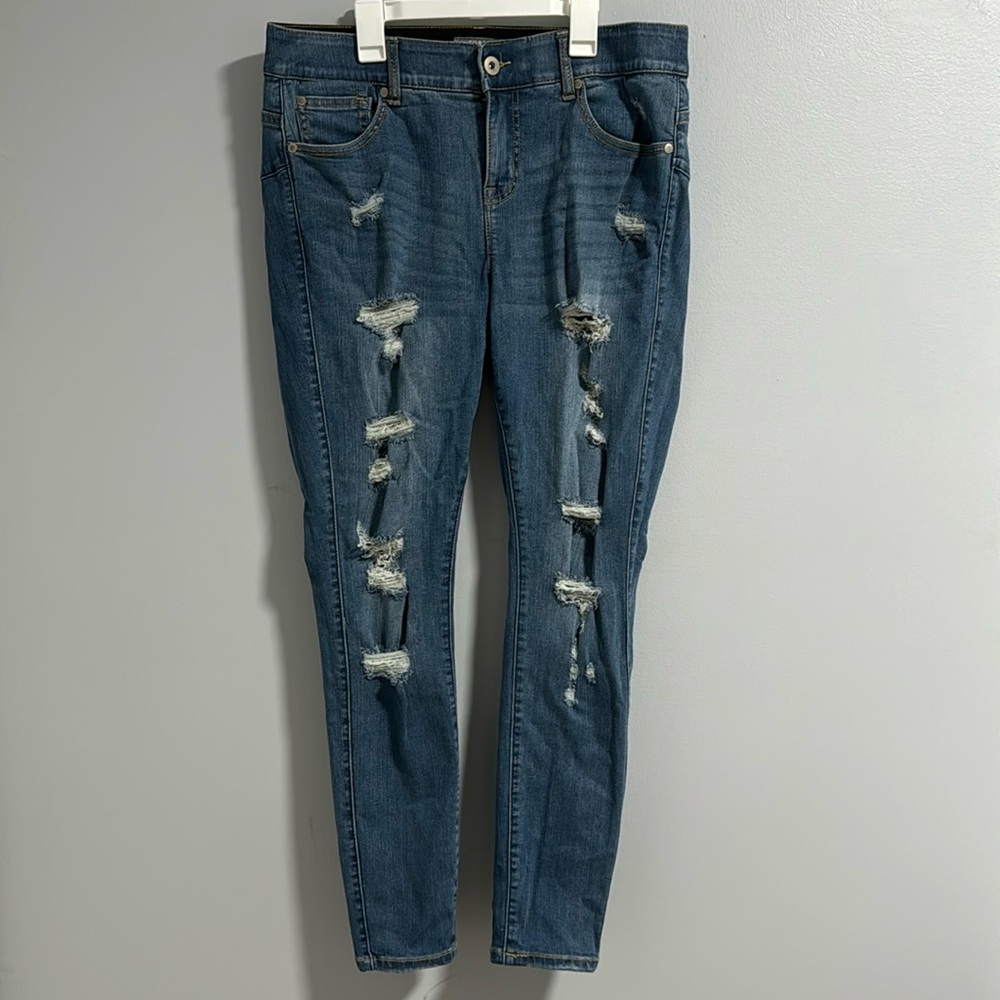 Torrid bombshell skinny jean